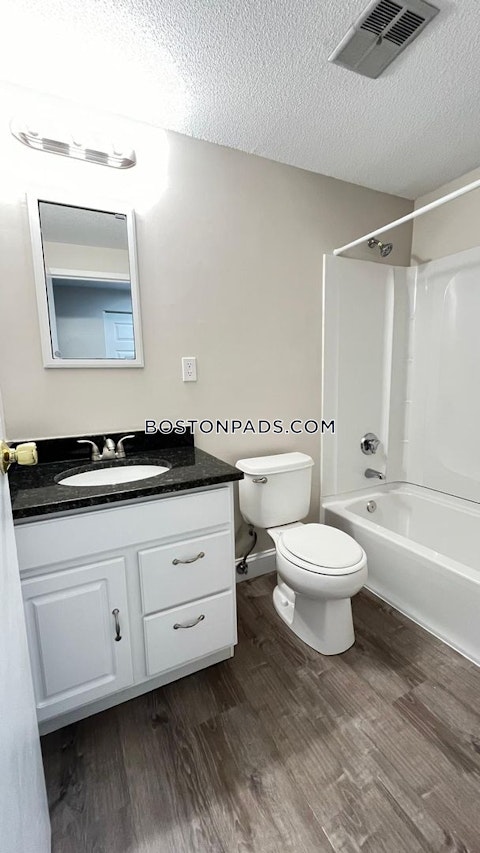 Princeton St. Leominster photo 8