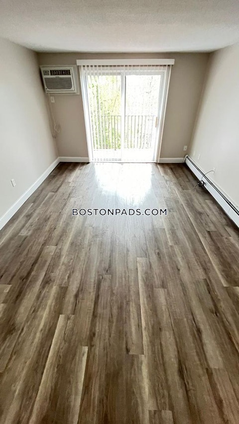 Princeton St. Leominster photo 6