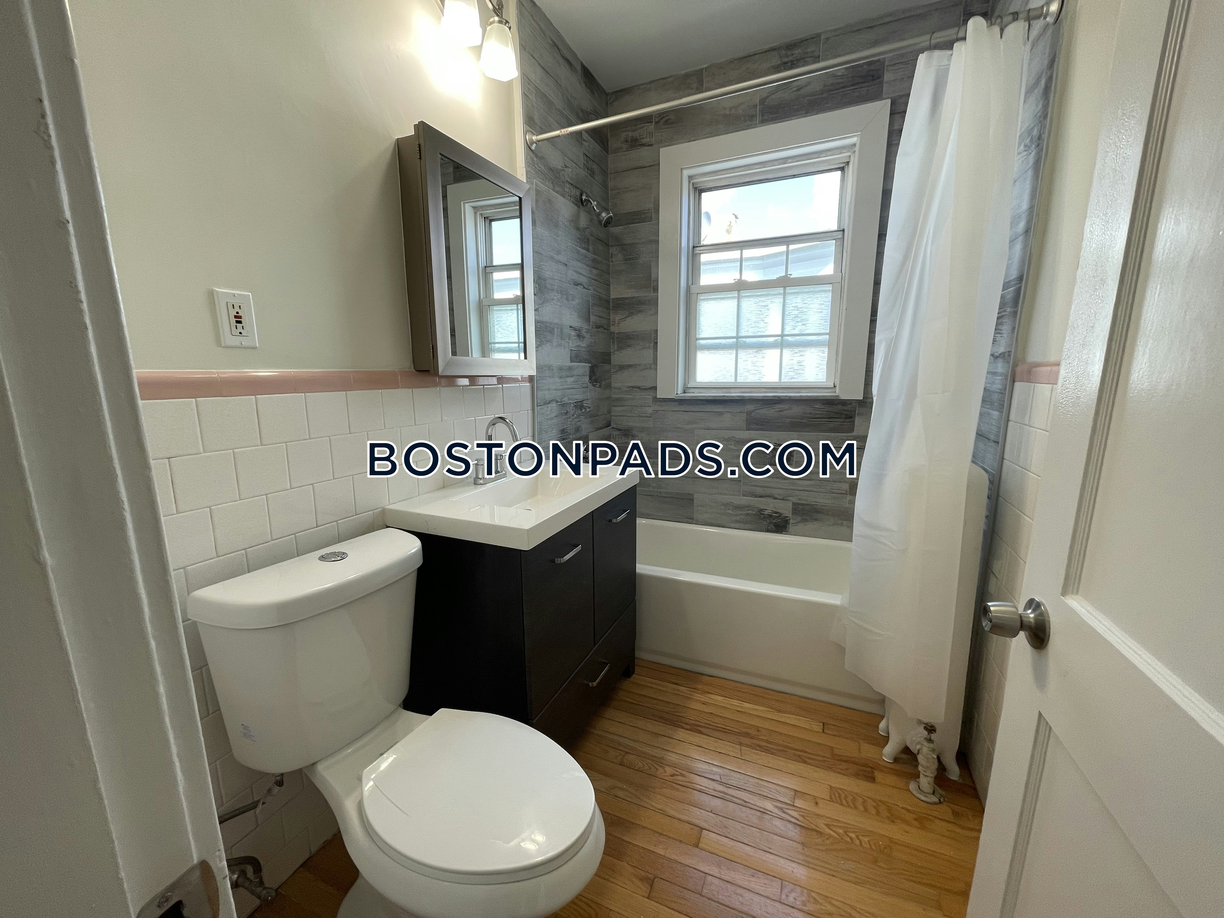 Boston - 2 Beds, 1 Baths