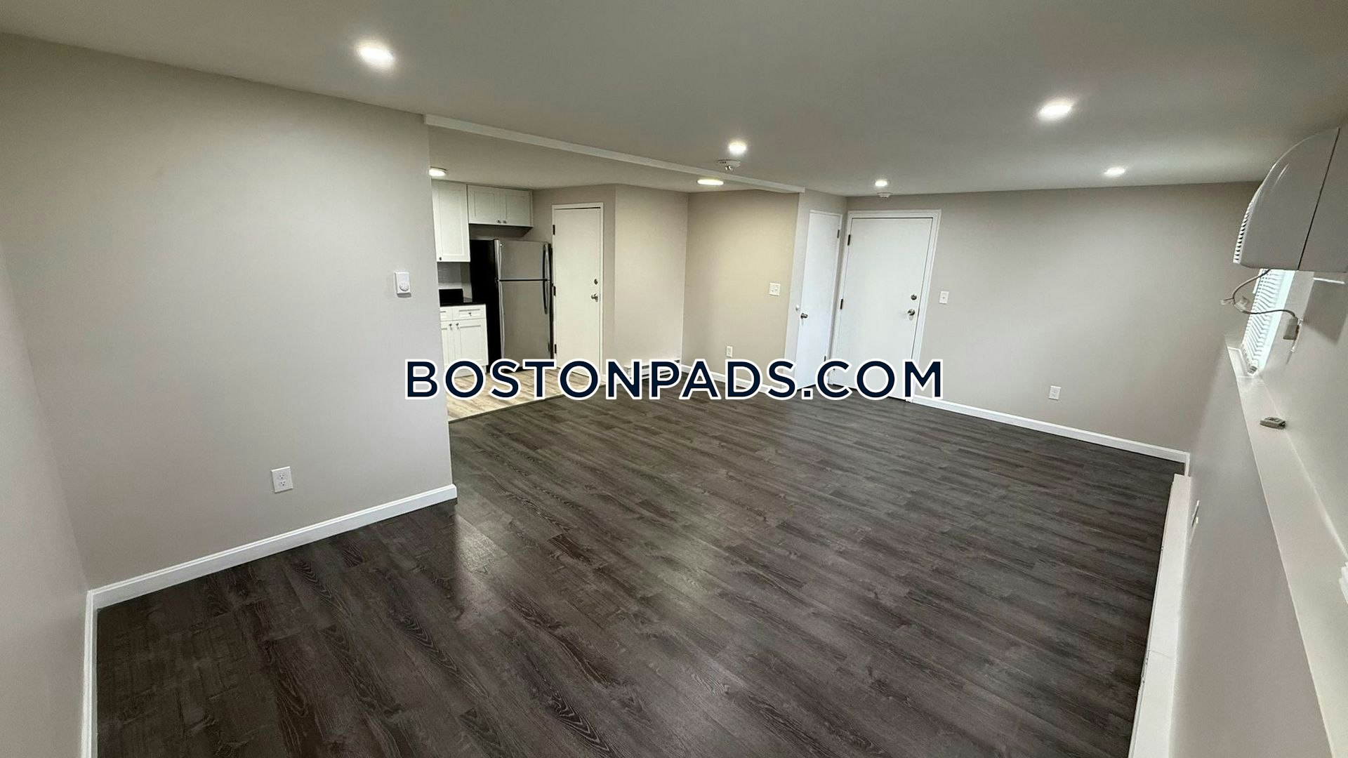 Webster - 2 Beds, 1 Baths