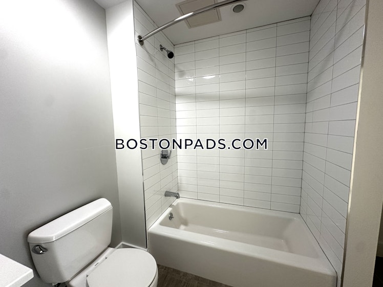 Tremont St., Roxbury Crossing