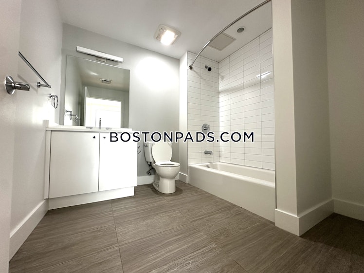 Tremont St., Roxbury Crossing