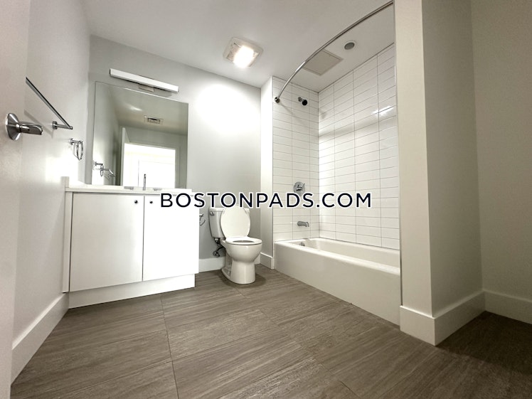 Tremont St., Roxbury Crossing