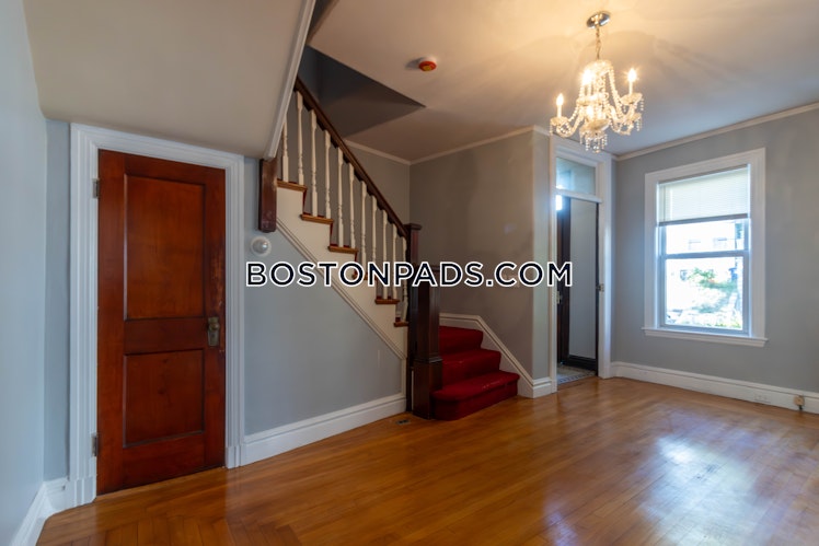 Leamington Rd., Boston