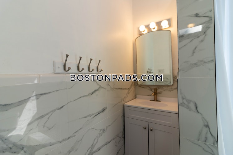 Leamington Rd., Boston