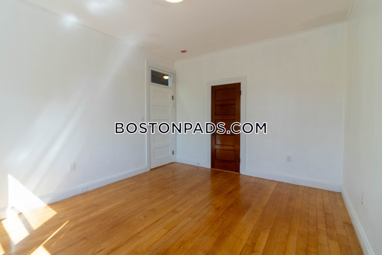 Leamington Rd., Boston