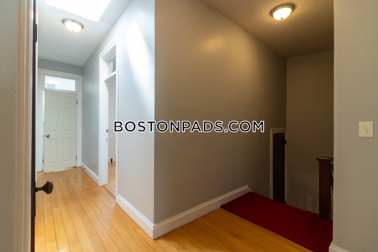 Leamington Rd., Boston