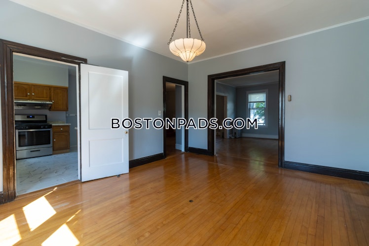 Leamington Rd., Boston