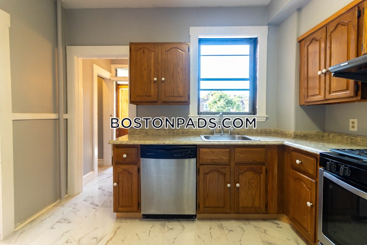 Leamington Rd., Boston