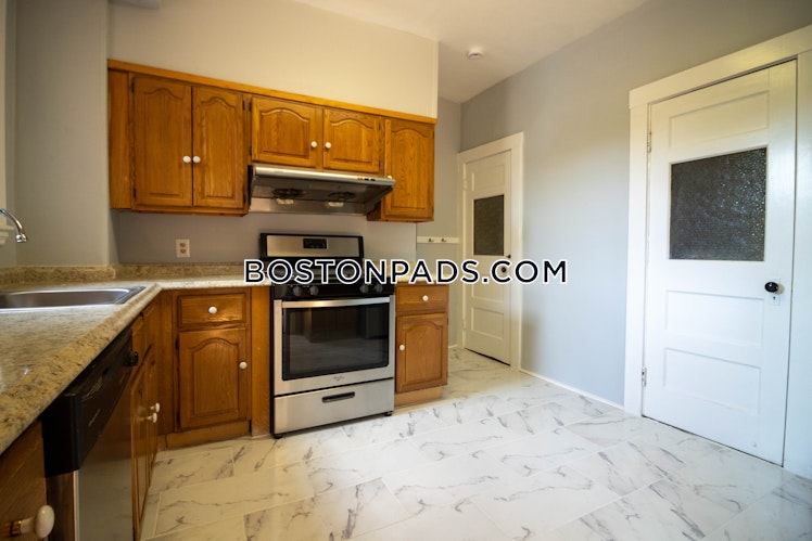 Leamington Rd., Boston