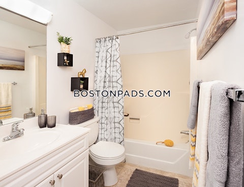 Messenger St. Plainville photo 5