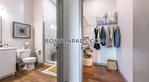 Green St. Worcester photo 8