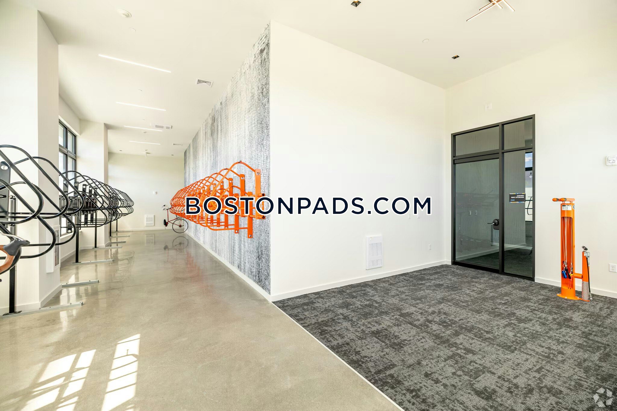 Worcester - 1 Beds, 1 Baths