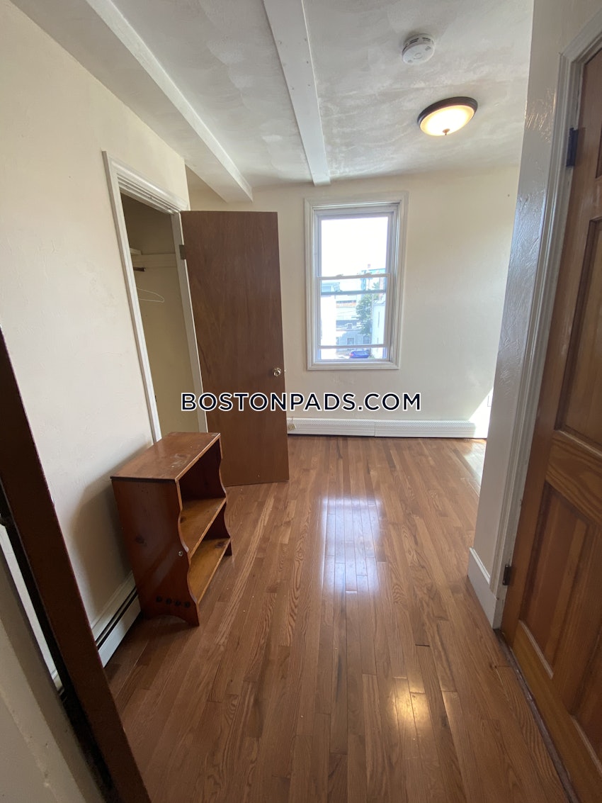 CAMBRIDGE - LECHMERE - 2 Beds, 1 Bath - Image 4