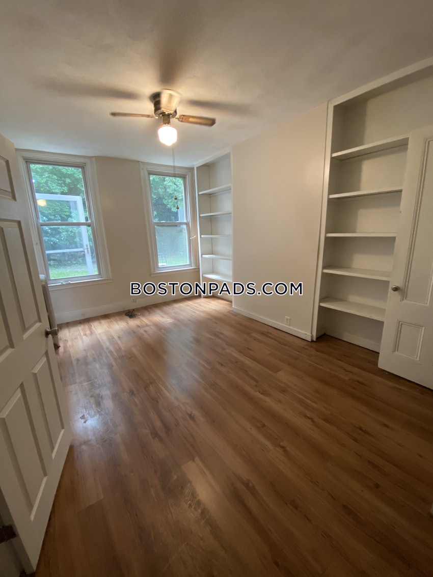 BOSTON - BRIGHTON - OAK SQUARE - 3 Beds, 1 Bath - Image 26