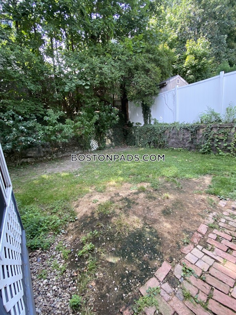 Newton St. Boston photo 25