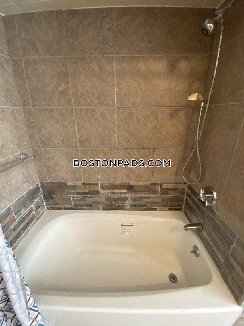 BOSTON - BRIGHTON - OAK SQUARE - 3 Beds, 1 Bath - Image 38