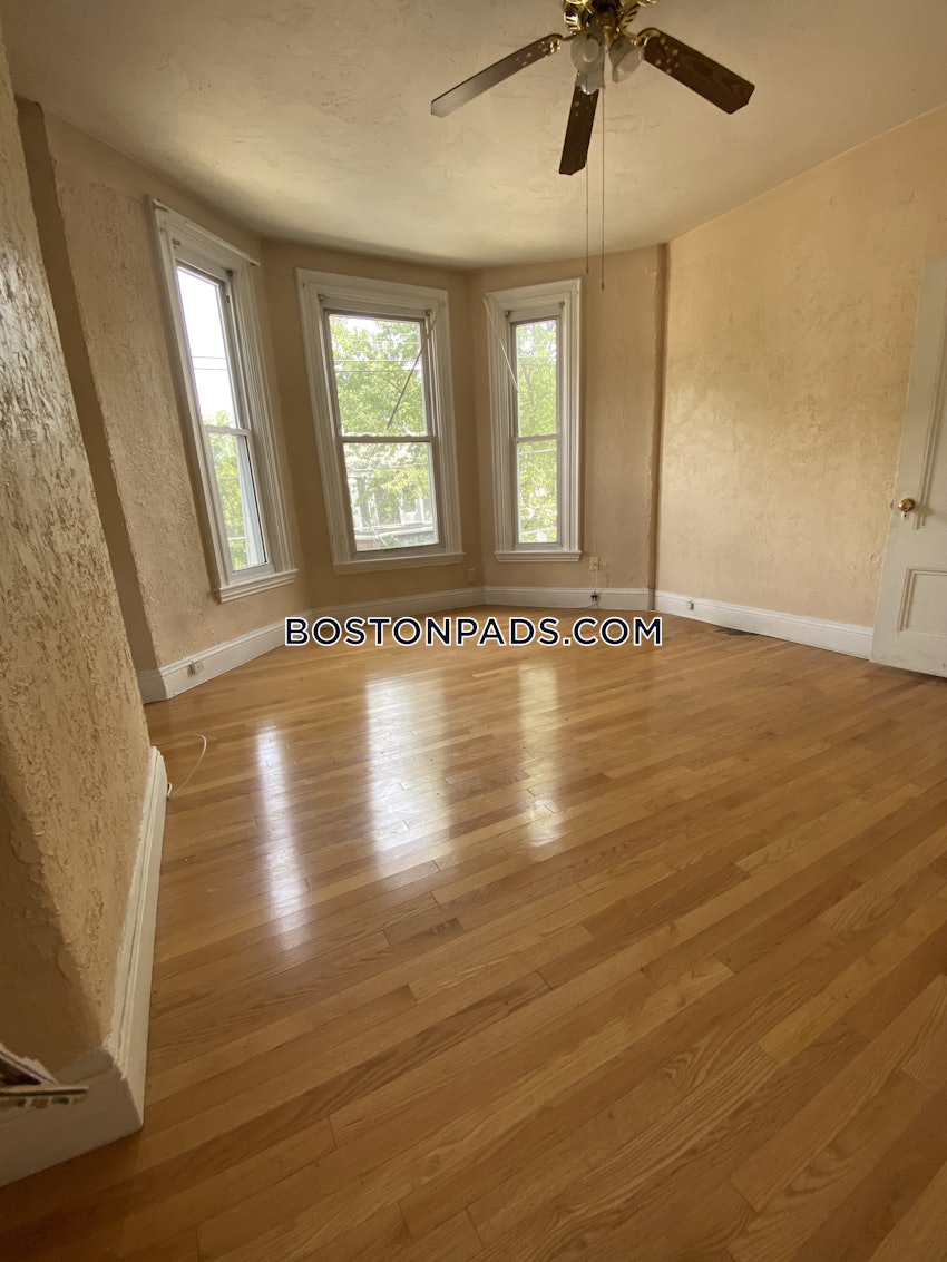 BOSTON - BRIGHTON - OAK SQUARE - 3 Beds, 1 Bath - Image 23