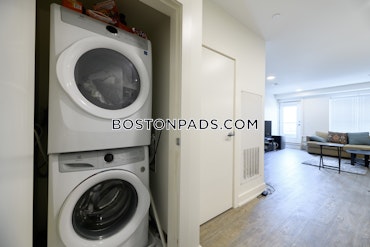 Boston - 2 Beds, 2 Baths