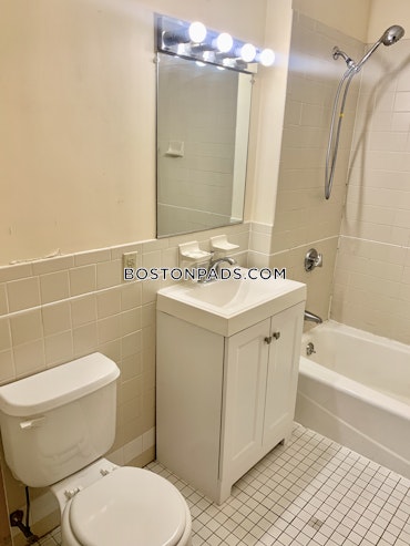 Boston - 2 Beds, 1 Baths