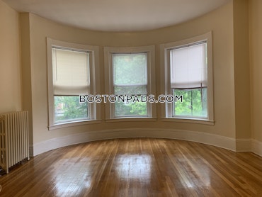 Brookline - 2 Beds, 1 Baths