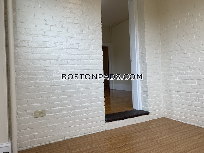 BROOKLINE- COOLIDGE CORNER - 1 Bed, 1 Bath - Image 25