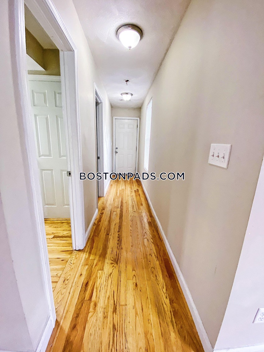 BOSTON - FORT HILL - 5 Beds, 2 Baths - Image 2