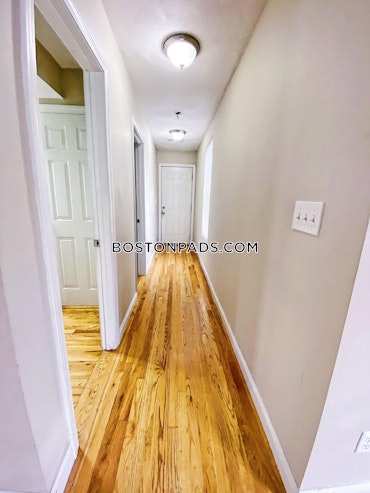 Boston - 5 Beds, 2 Baths