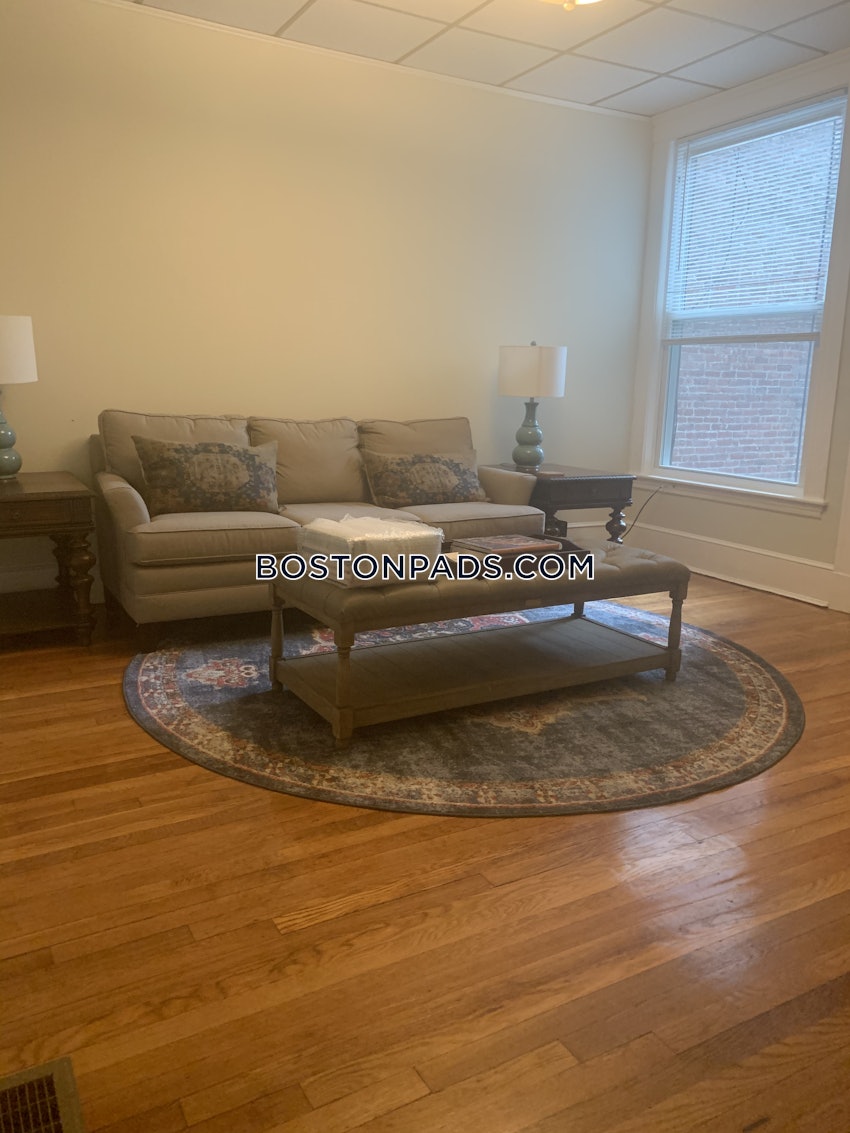 BOSTON - ALLSTON - 3 Beds, 1 Bath - Image 8