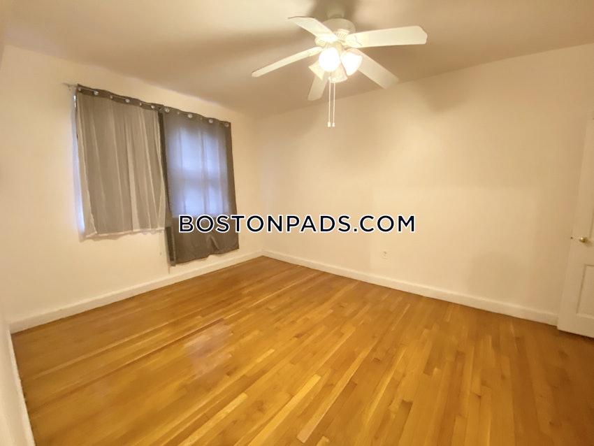 BROOKLINE- WASHINGTON SQUARE - 1 Bed, 1 Bath - Image 3