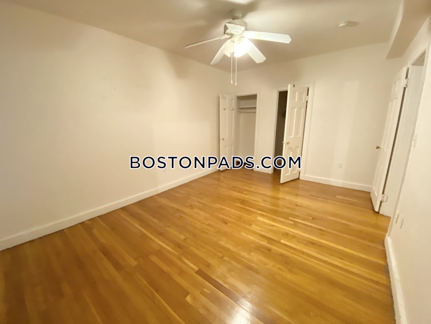 BROOKLINE- WASHINGTON SQUARE - 1 Bed, 1 Bath - Image 9