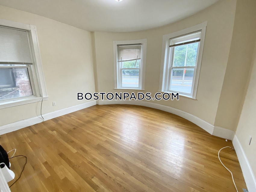 BOSTON - LOWER ALLSTON - 3 Beds, 1 Bath - Image 26