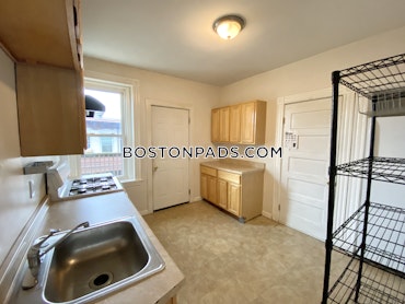 Boston - 4 Beds, 1 Baths