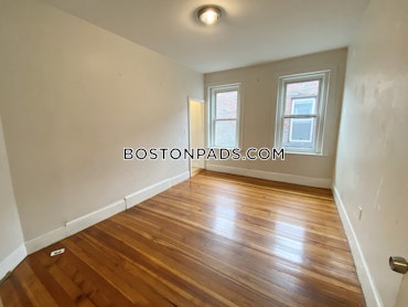 Boston - 4 Beds, 1 Baths