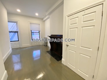 Boston - 0 Beds, 1 Baths