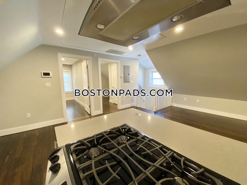 BOSTON - DORCHESTER/SOUTH BOSTON BORDER - 3 Beds, 1 Bath - Image 20