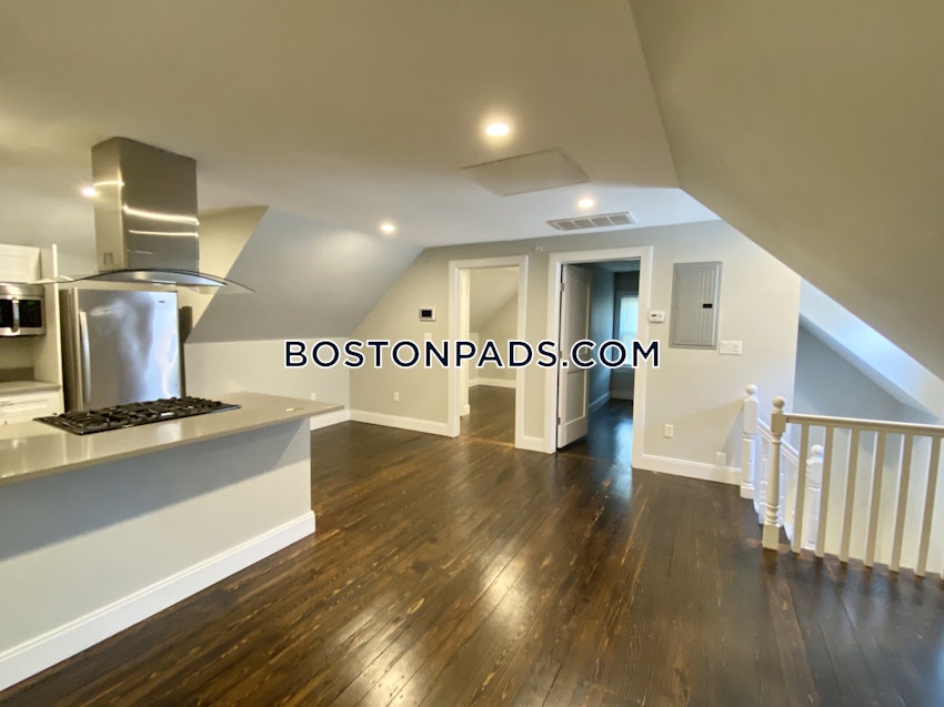 BOSTON - DORCHESTER/SOUTH BOSTON BORDER - 3 Beds, 1 Bath - Image 1
