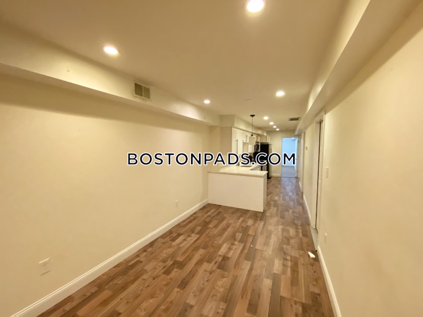 BOSTON - NORTHEASTERN/SYMPHONY - 5 Beds, 2 Baths - Image 6