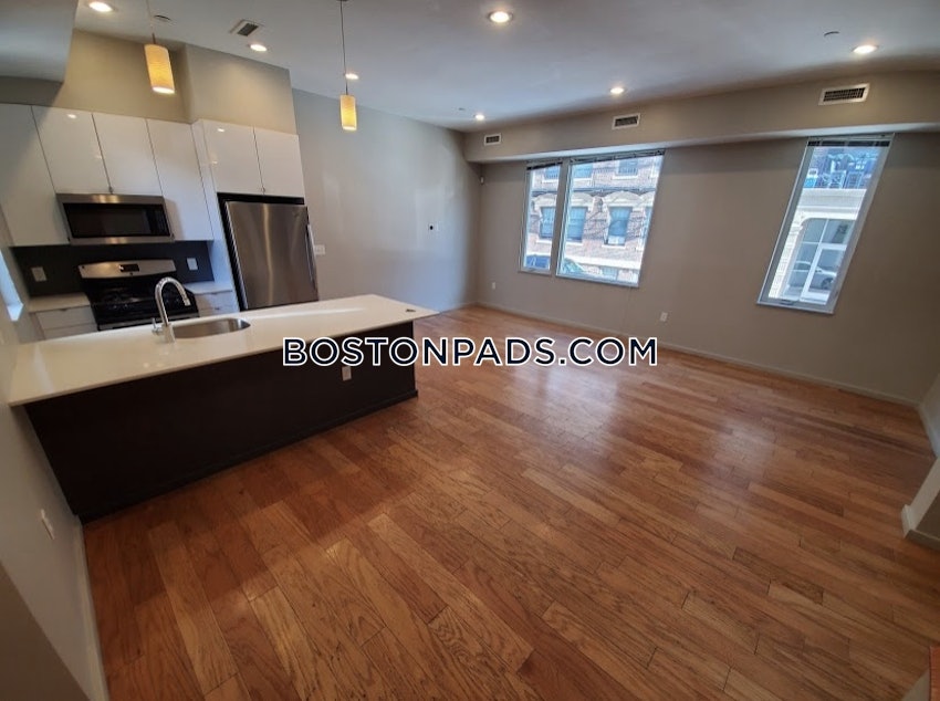 BOSTON - ALLSTON - 5 Beds, 2.5 Baths - Image 26