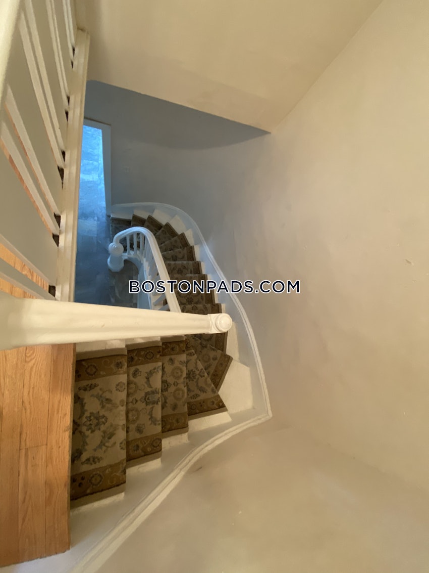 BOSTON - BRIGHTON - OAK SQUARE - 3 Beds, 1 Bath - Image 31