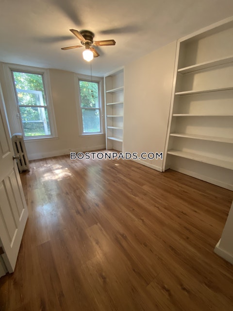 Newton St. Boston photo 18