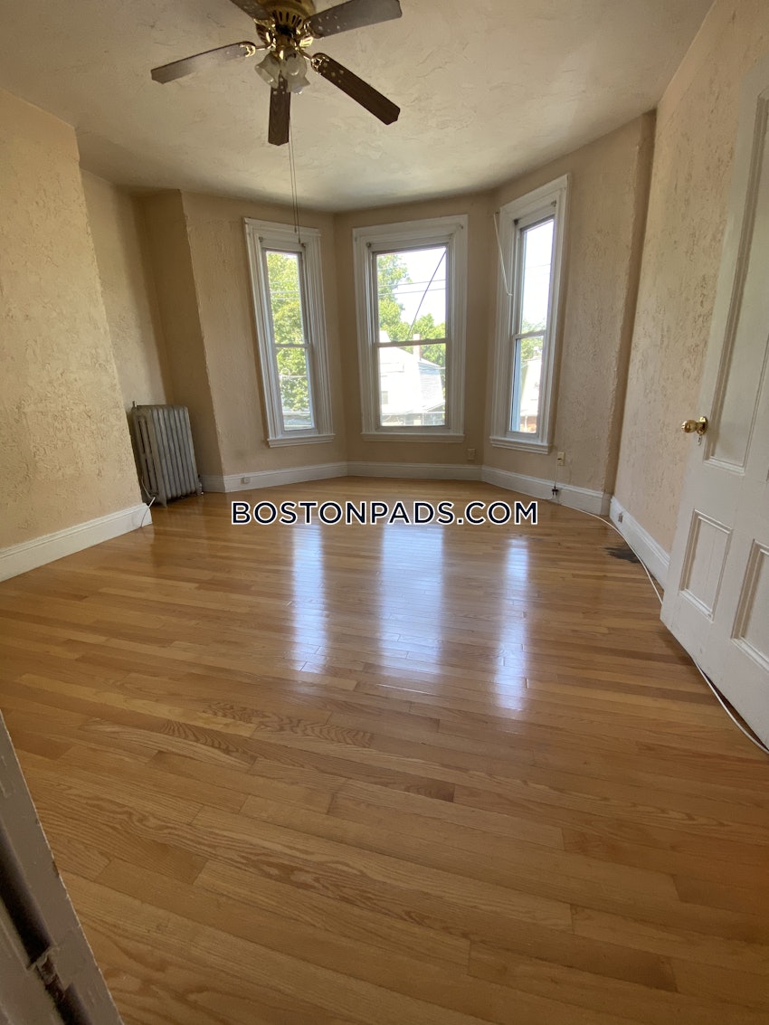 BOSTON - BRIGHTON - OAK SQUARE - 3 Beds, 1 Bath - Image 28