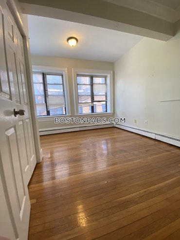 Boston - 3 Beds, 1 Baths