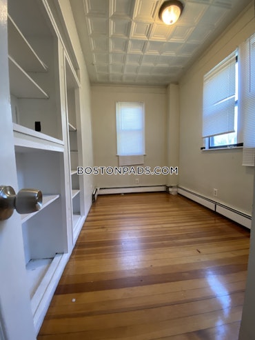 Boston - 3 Beds, 1 Baths