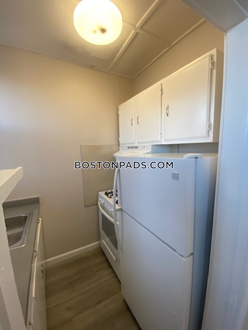 LYNN - 1 Bed, 1 Bath - Image 7