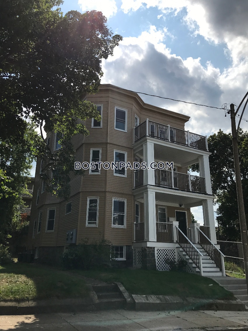 BOSTON - JAMAICA PLAIN - STONY BROOK - 4 Beds, 2 Baths - Image 6