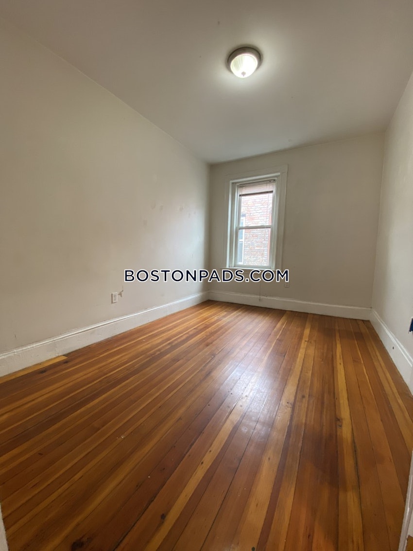 BOSTON - LOWER ALLSTON - 4 Beds, 1 Bath - Image 17