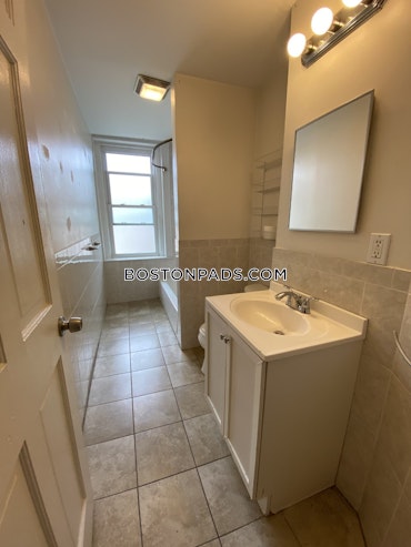 Boston - 4 Beds, 1 Baths