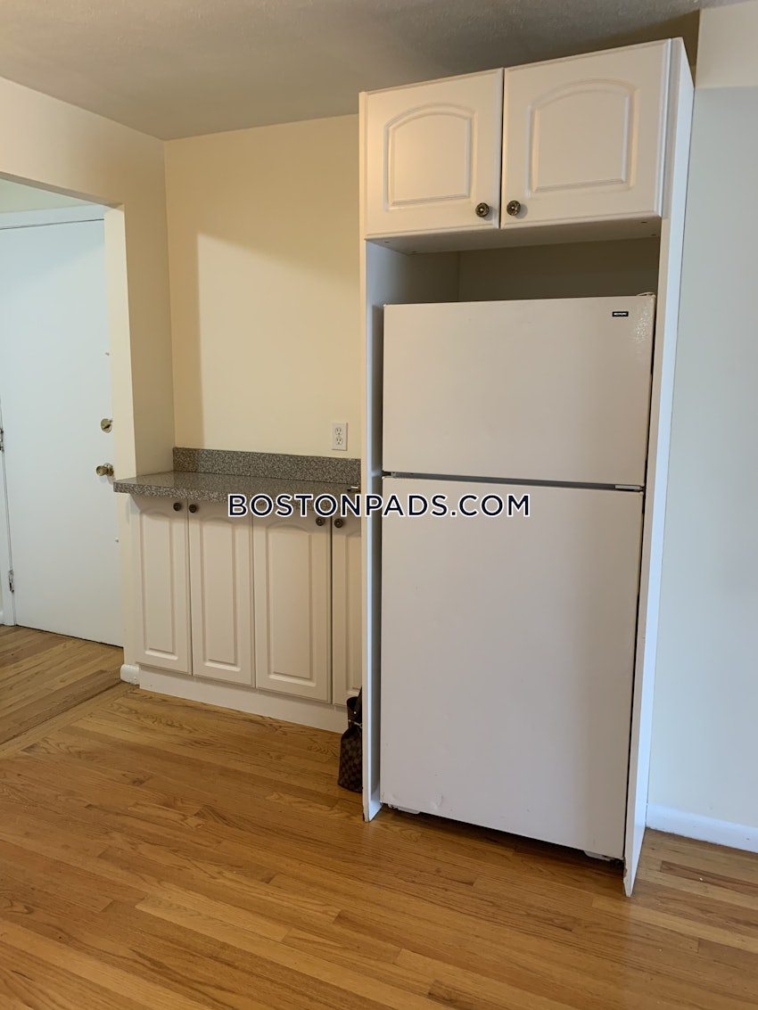 BOSTON - ALLSTON - 2 Beds, 1 Bath - Image 3