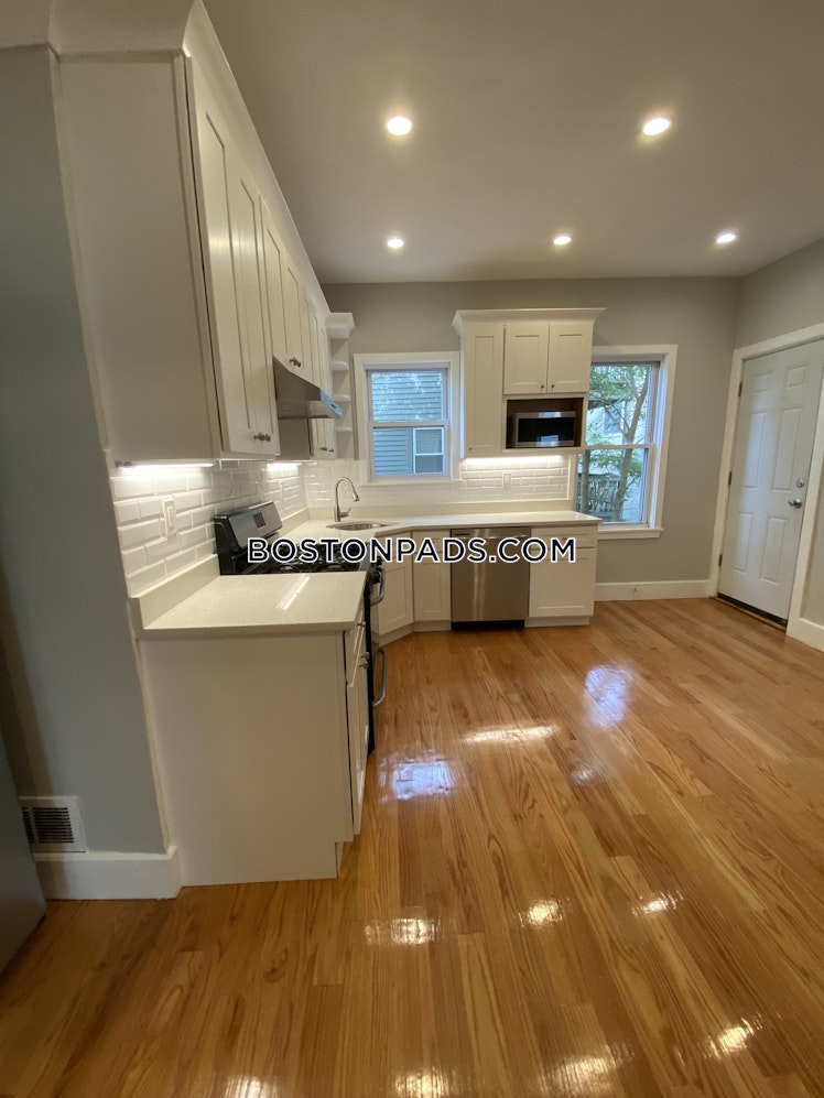 Hyde Park Ave., Boston